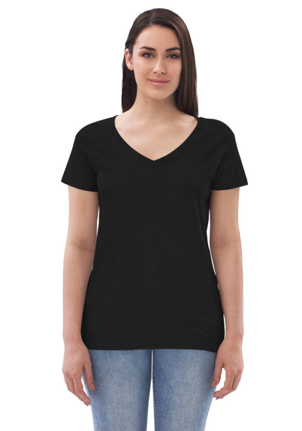 Women’s relaxed fit v-neck T-shirt