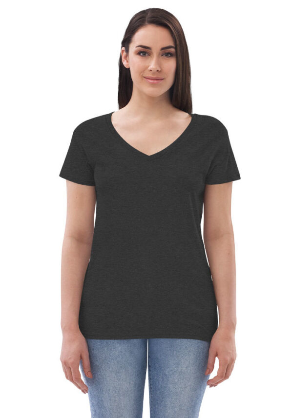 Women’s relaxed fit v-neck T-shirt